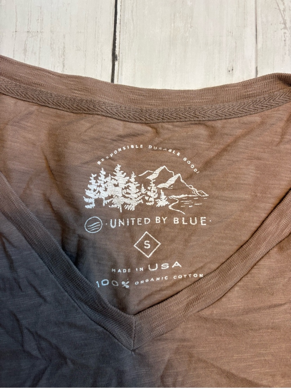 United By Blue Women’s Brown V-Neck Canoe Graphic Tee - Picture 4 of 4